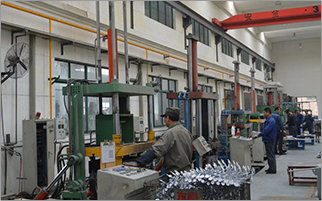 螺桿式壓縮機(jī)應(yīng)用鑄造車(chē)間